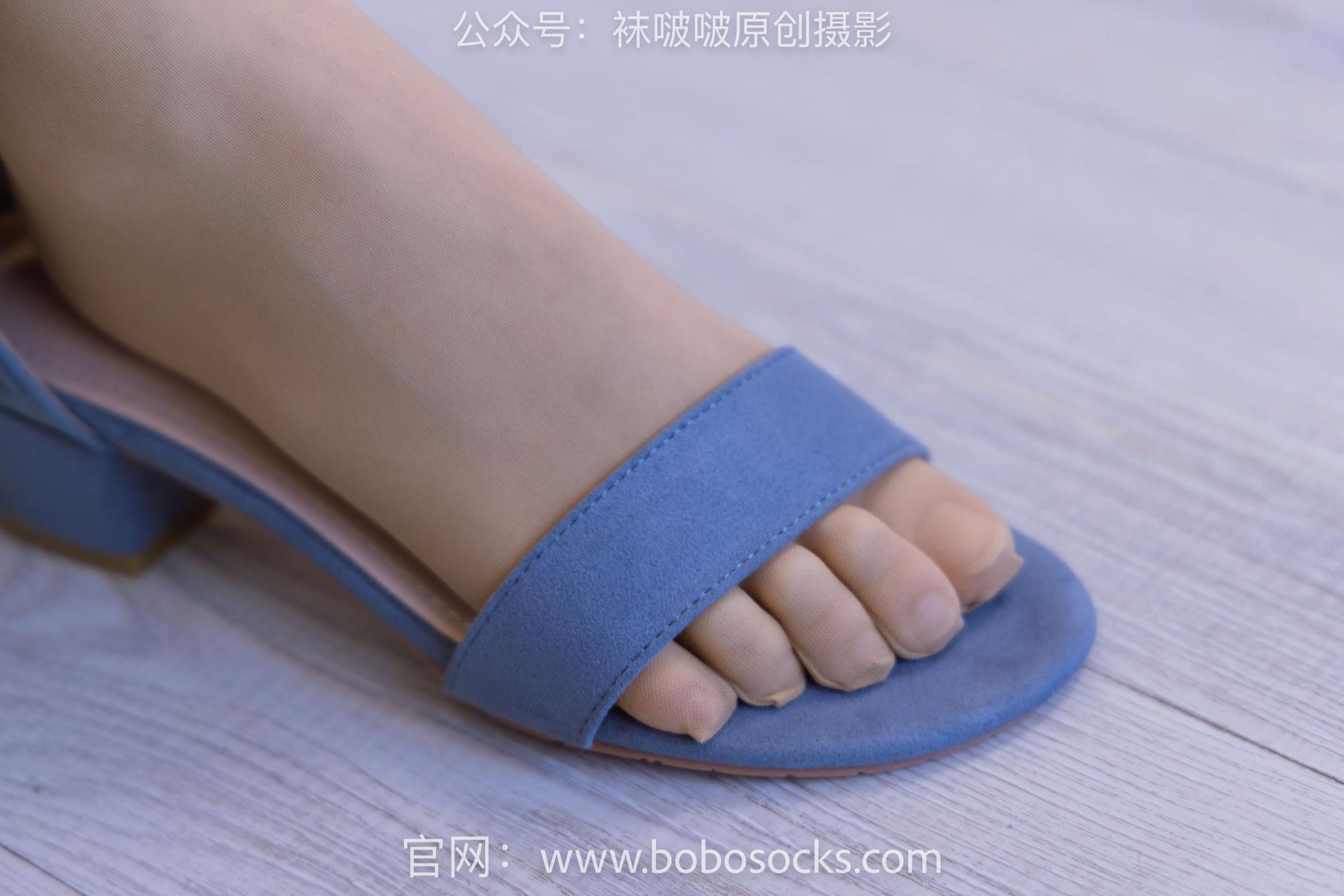 足控在线视频-BoBoSocks袜啵啵-NO.131苏苏-两双高跟鞋、黑丝-140P+1V