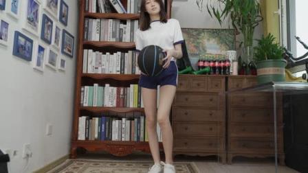 A&F 051-美女baby展示性感的小脚丫