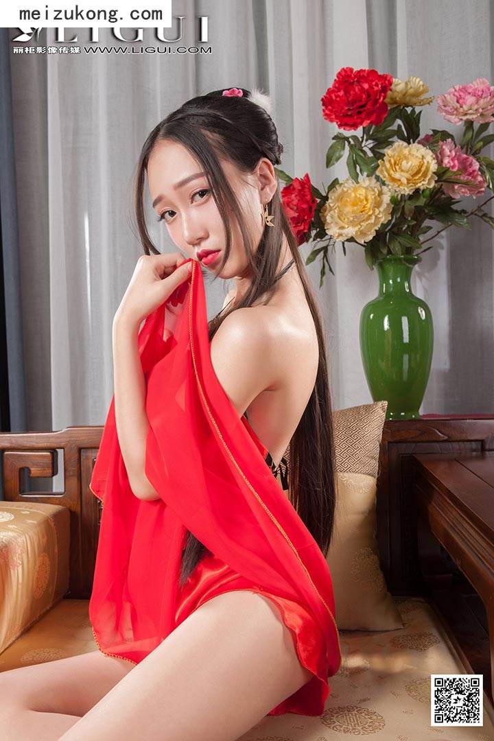 Ligui丽柜 - 2017.05.08 时尚写真 Model 红烛 [20P-18M]