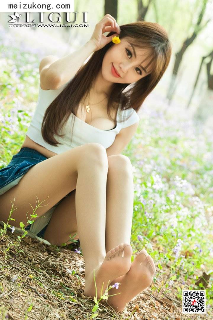 Ligui丽柜 - 2020.09.21 [绿野伊莲] 凉儿 [52p-34M]