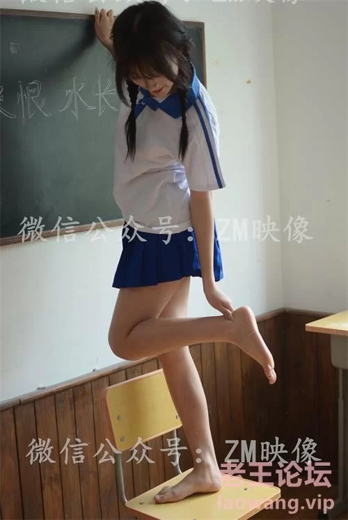 [织梦映像]-同学少年 超短裙校服棉袜美腿[300P1V2G 百度网盘] [300p1v-2g]