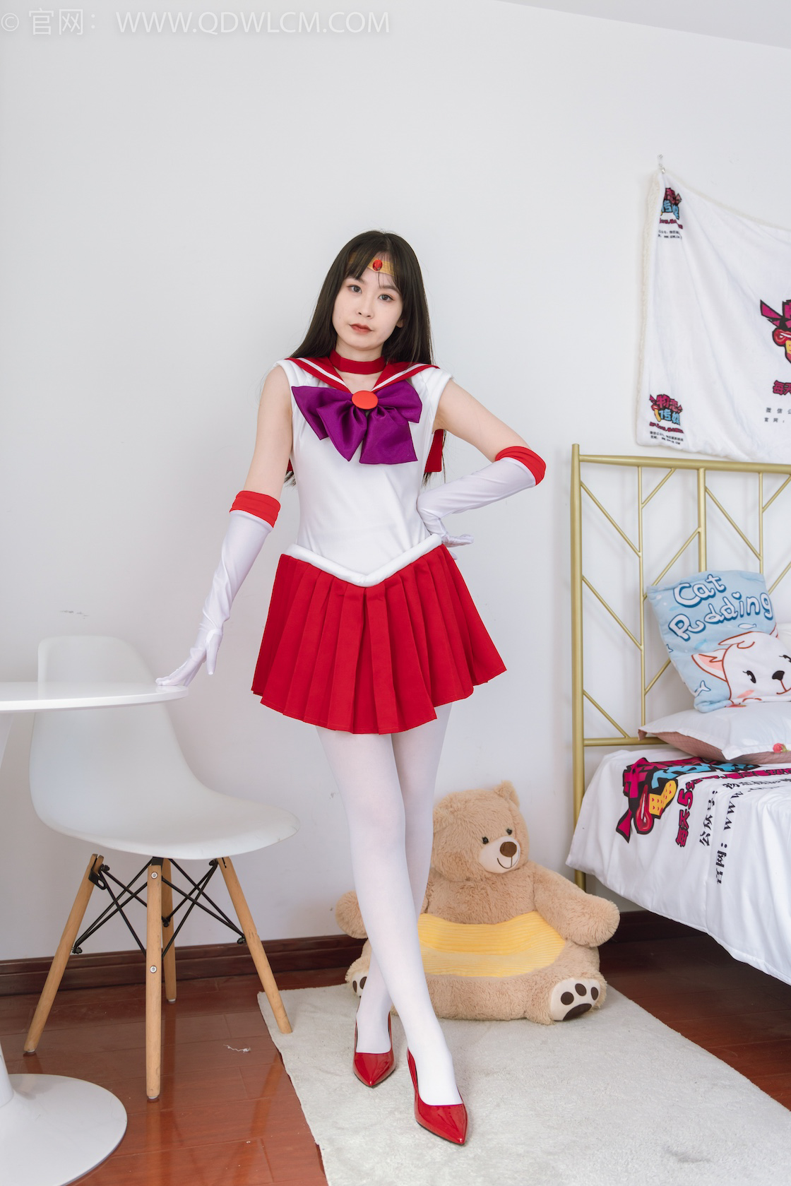 物恋传媒 - NO.2373期 《兮兮》 cos制服，高跟鞋，厚白丝，物恋传媒摄影作品