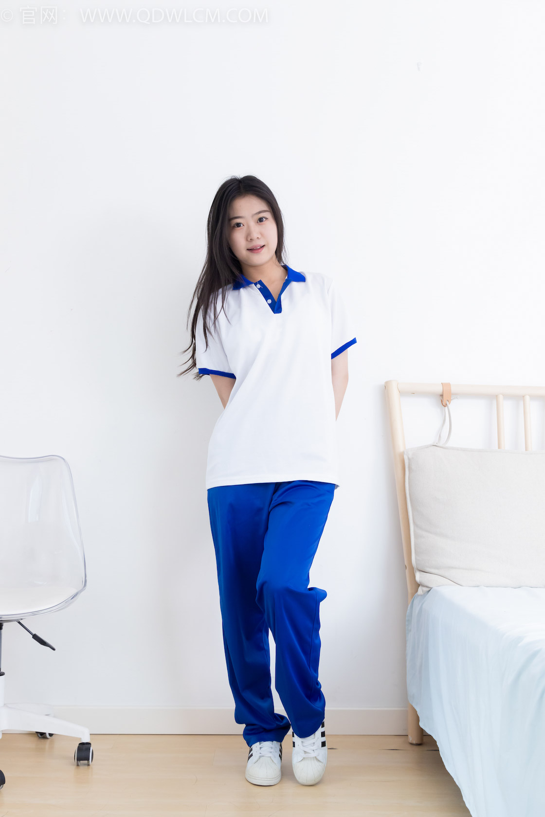 物恋传媒 -  第2357-2376共20期打包[棉袜，船袜，裸足，丝袜，打包]