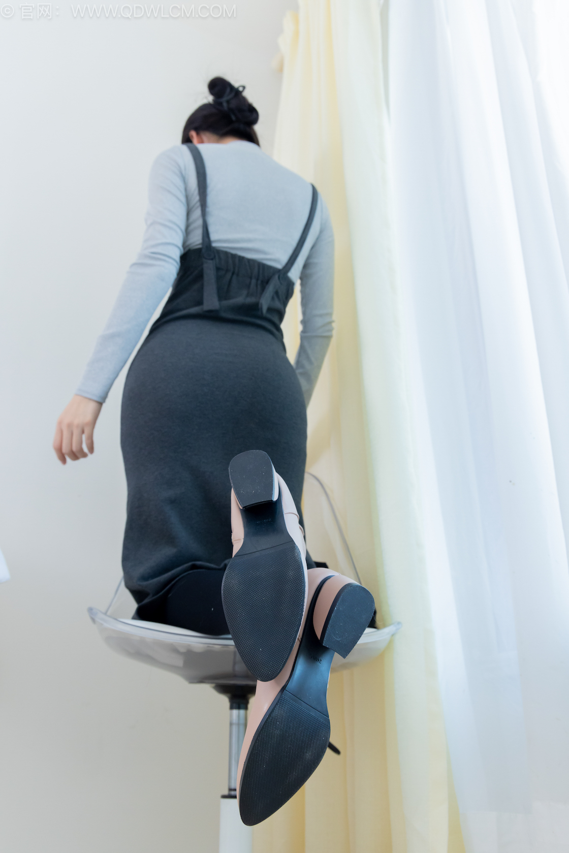 物恋传媒 - NO.2533期 《茯苓》 短靴,厚黑丝,皮筋绑脚老头乐挠脚剧情,物恋传媒,物恋摄影映画