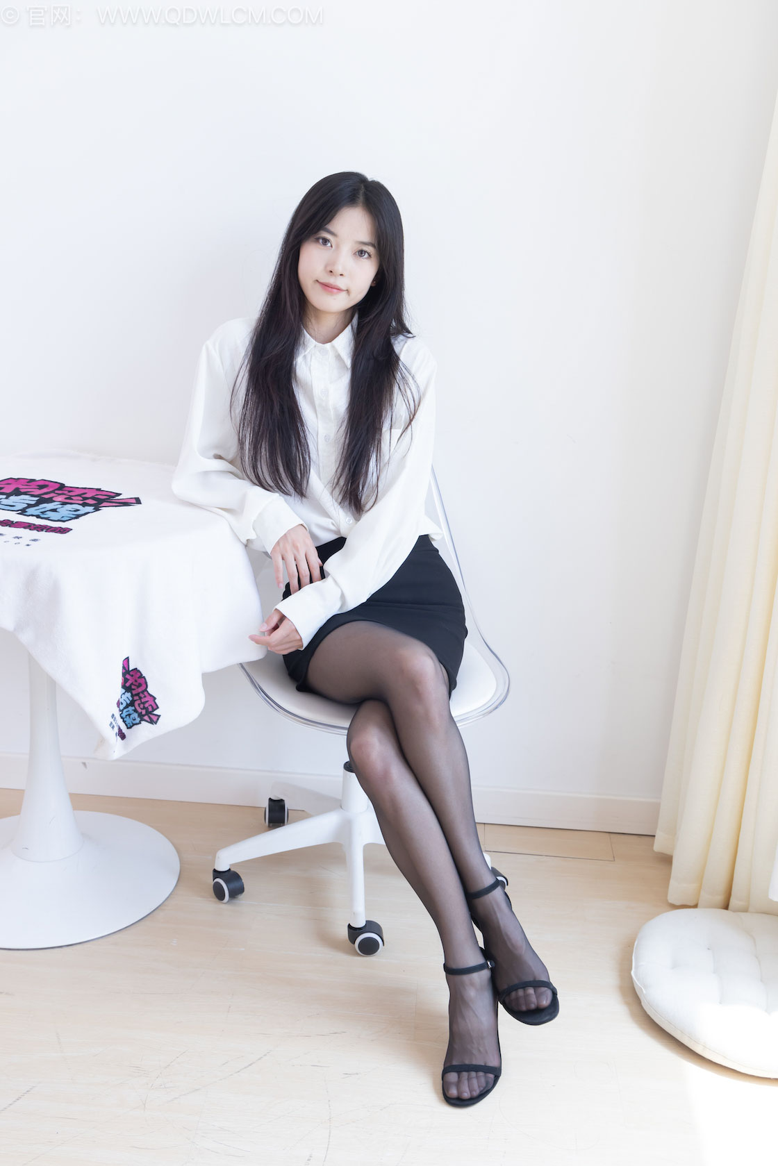 物恋传媒 -  第2497-2516共20期打包[棉袜，船袜，裸足，丝袜，打包]