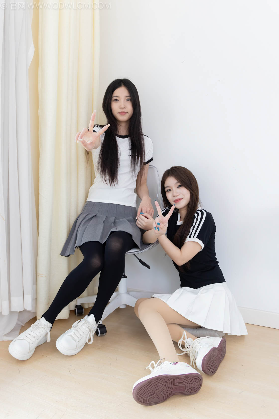 物恋传媒 -  第2497-2516共20期打包[棉袜，船袜，裸足，丝袜，打包]