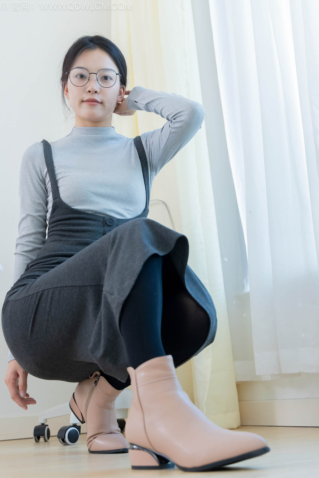 物恋传媒 -  第2517-2536共20期打包[棉袜，船袜，裸足，丝袜，打包]