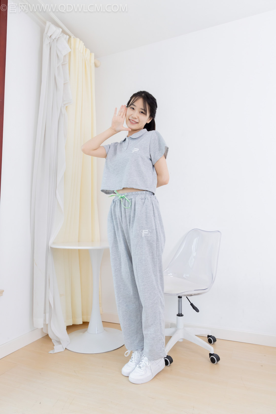 物恋传媒 -  第2517-2536共20期打包[棉袜，船袜，裸足，丝袜，打包]