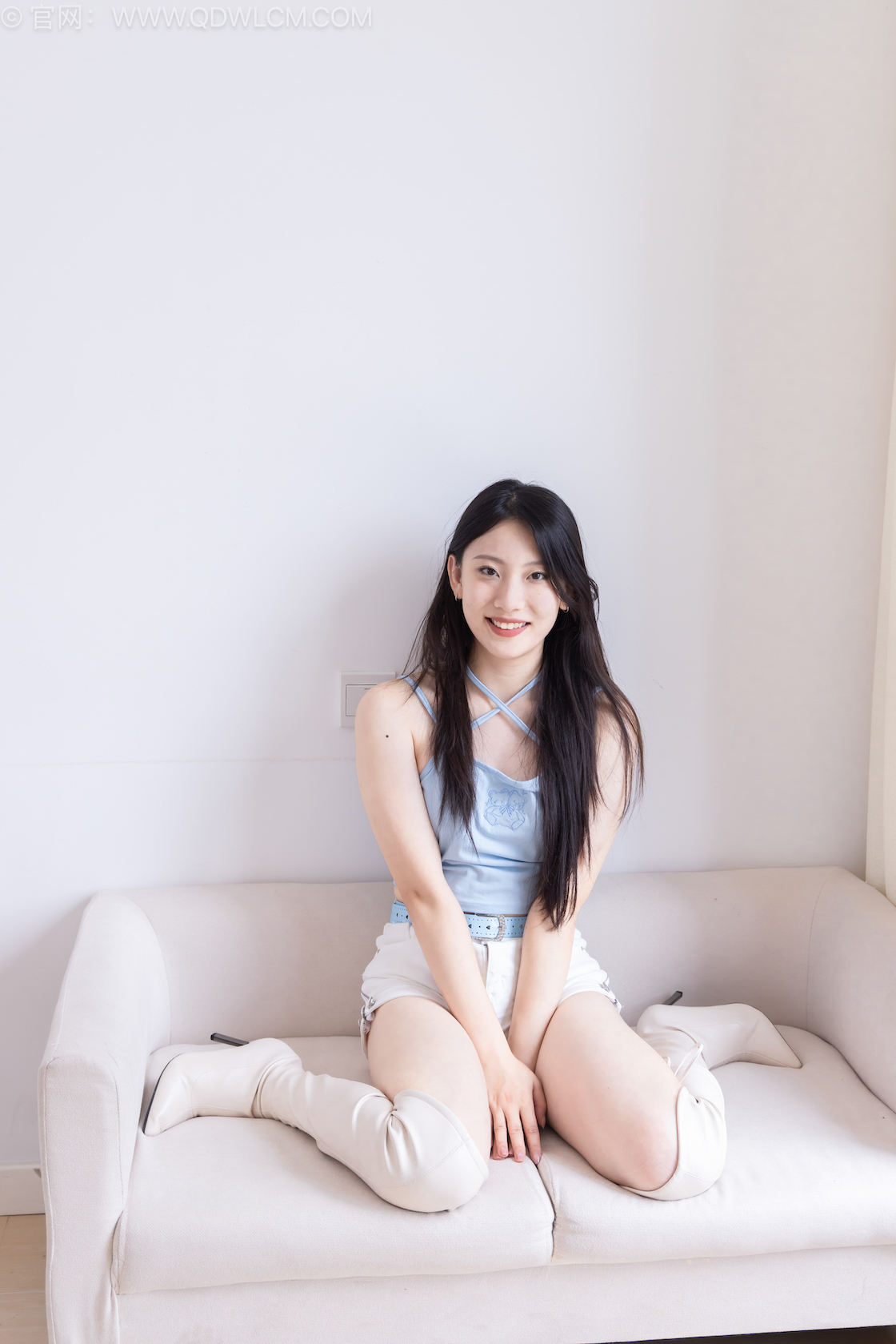 物恋传媒 - NO.2548期 《奶糖》 高跟长靴，白棉袜[中筒]，裸足，物恋传媒，物恋摄影映画