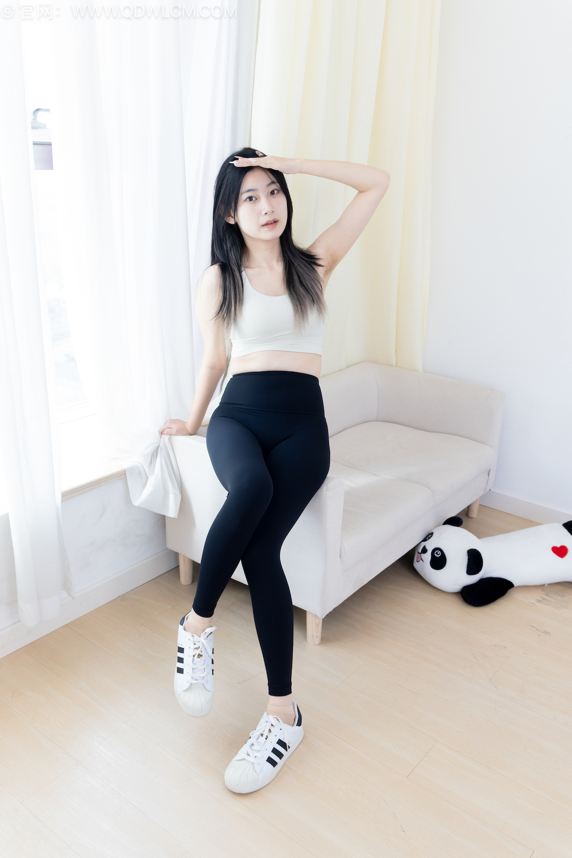 物恋传媒 - NO.2561期 《贝壳》 板鞋，帆布鞋，短肉丝[脚尖加固款]，瑜伽裤，本期视频为竖屏拍摄