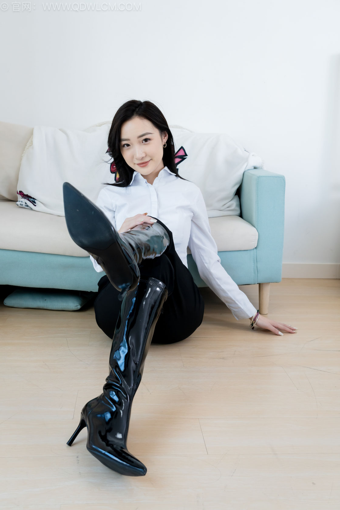 物恋传媒 -  第2537-2556共20期打包[棉袜，船袜，裸足，丝袜，打包]