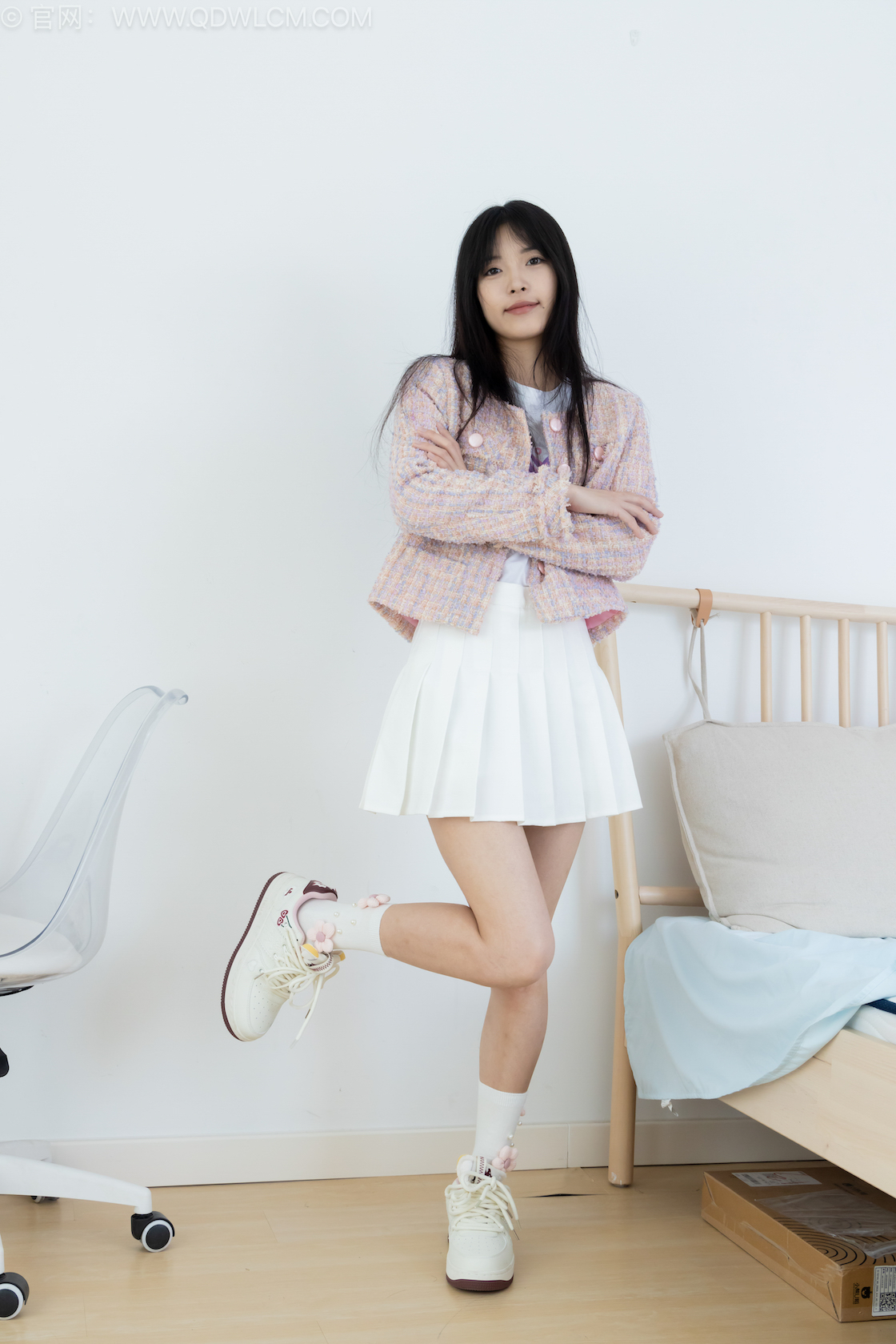 物恋传媒 - NO.2563期 《茯苓》 板鞋，白棉袜[长筒]，裸足，物恋传媒，物恋摄影映画