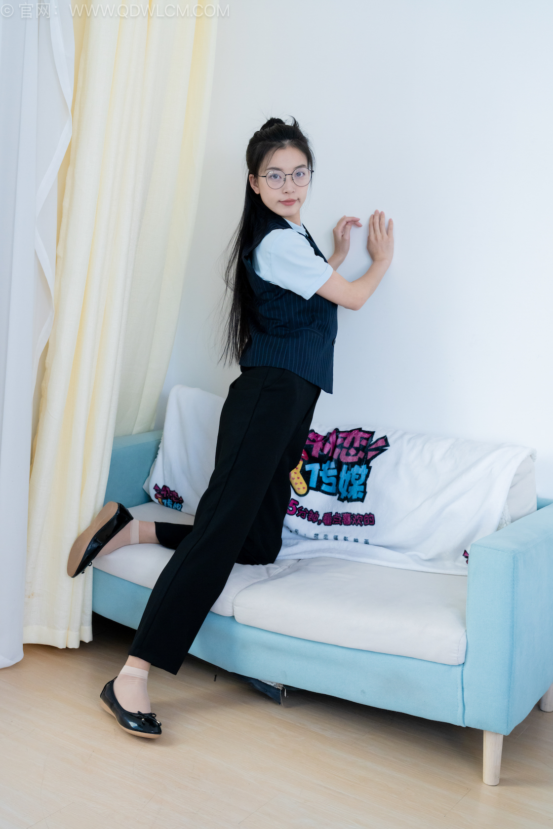 物恋传媒 - NO.2603期 《茯苓》 两双平底鞋，短肉丝[脚尖加固款]，短黑丝[脚尖加固款]，薄肉丝[脚尖微加固