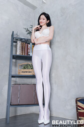 BEAUTYLEG - NO.2371 《Avril》 腿模 [37P]