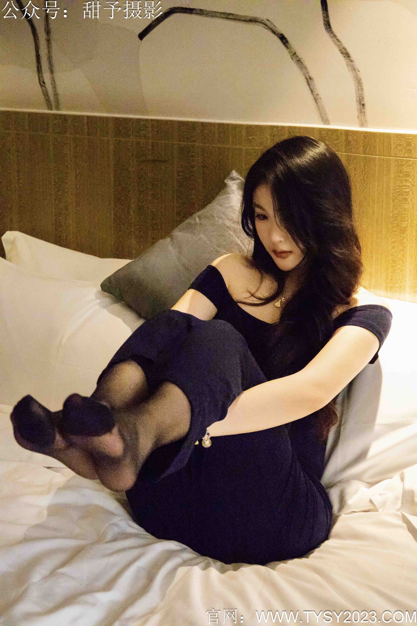 甜予摄影 - NO.341期 《奶雾》 高跟鞋，丝袜