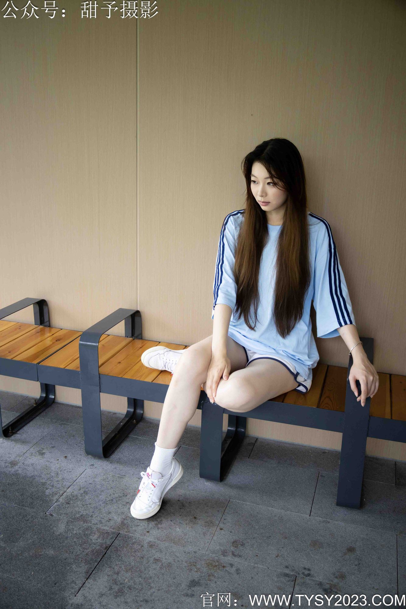 甜予摄影 - NO.405期 《毛毛》 白色板鞋,白色棉袜