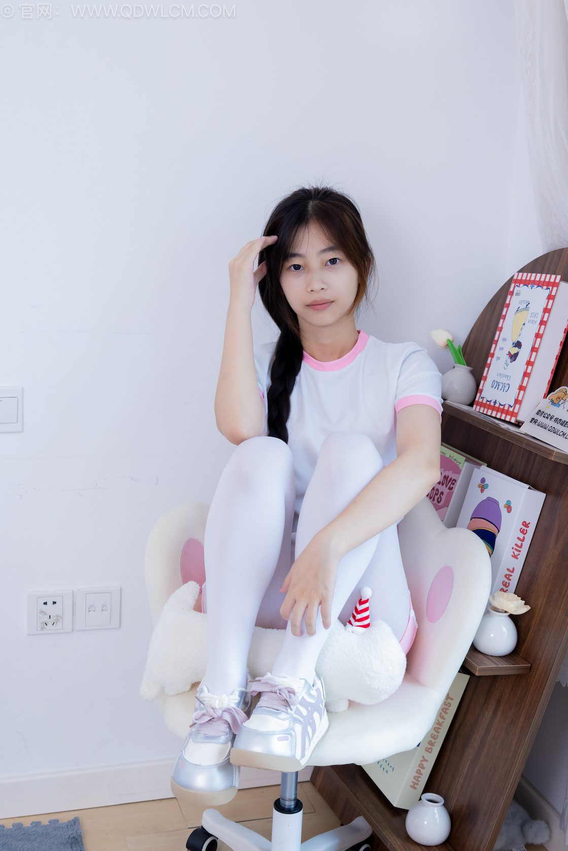物恋传媒 - NO.2885期 《水晶》 运动鞋,厚白丝,体操服,物恋传媒,物恋摄影映画