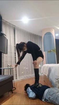 直播视频 《梵高》开发长靴路人恋足肉丝 [30分19秒]