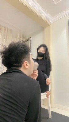 直播视频 《桃幼幼》瑜伽女神虐打家奴/气味羞辱/暴力踢踹 [30分19秒]