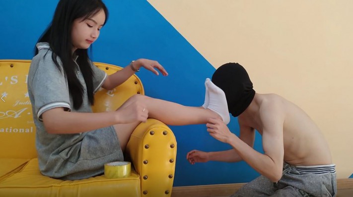 女王女主 小姐姐的人体鞋袜除臭剂 [17分26秒]