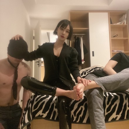 直播视频 《伊茜》情侣主的护脚小天使 [30分19秒]