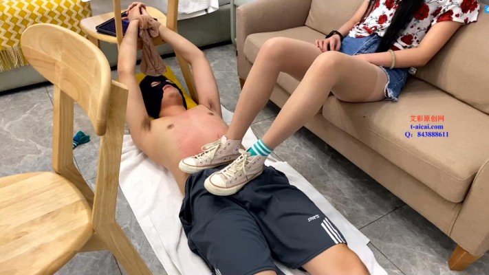 女王女主 小M在休息日的幸福时光 [8分16秒]