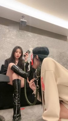 直播视频 《反差楠熙》女S沦为我的脚下女慕《下》 [48分56秒]