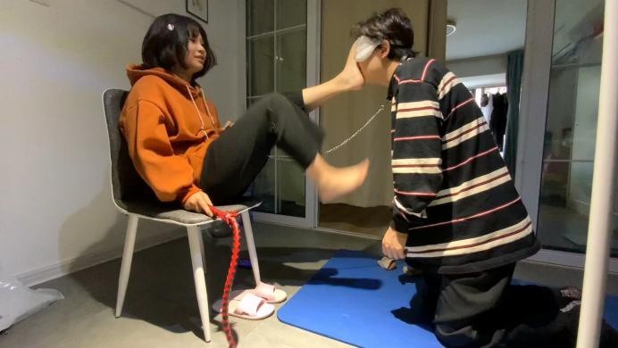 萝莉酱 《萝莉酱》超甜萌妹妹的调教 [48分56秒]