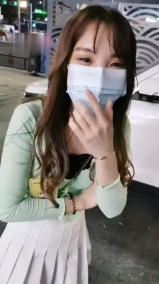 直播视频 《梵高》路人美女踩踏下跪专场 [23分37秒]