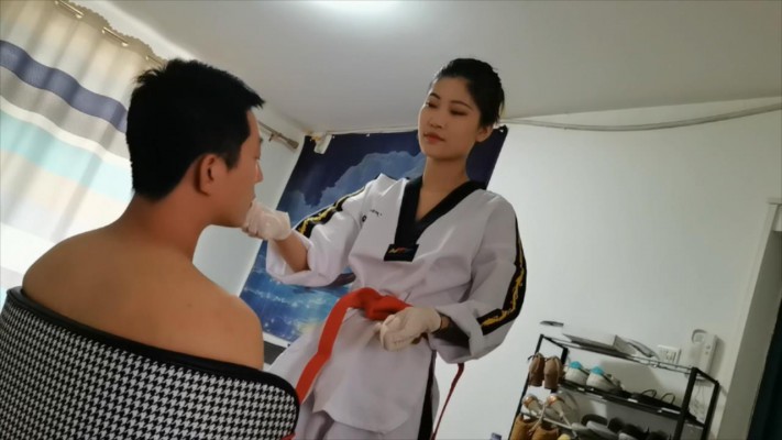 王某人群踩 灵猫跆拳道服深喉 [48分56秒]