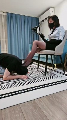 直播视频 《贝琳》白领S下班黑丝高跟玩虐老板奴 [17分26秒]