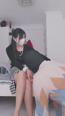 直播视频 《若依》回村的诱惑-春节发春的表哥 [32分35秒]