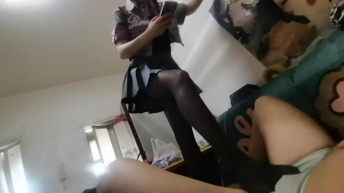女王女主 可爱萝莉妹黑丝来袭 [32分35秒]