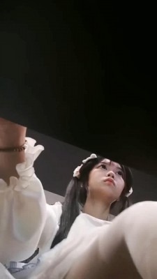 直播视频 《扫楼小神》电竞酒店萝莉主无意识脚垫 [49分10秒]