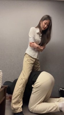 直播视频 《狗哥》健身后原味鞋袜迷晕狗 [48分56秒]