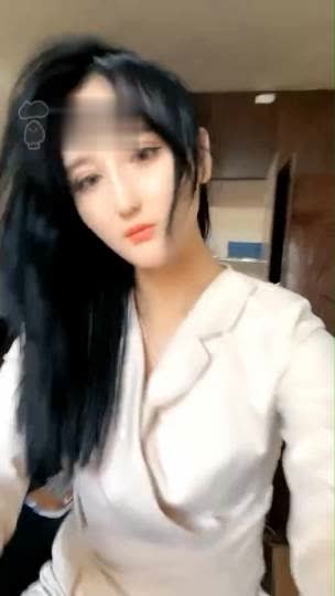直播视频 思诺深喉坐脸任我玩弄的废物 [48分56秒]