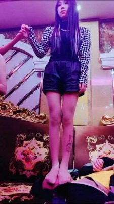 直播视频 《美丝大大》KTV多女主聚会群调 [48分56秒]