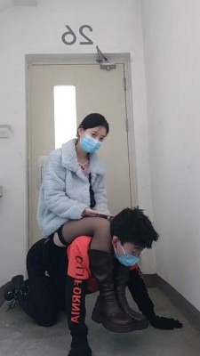 直播视频 《宝马S》骑马狗儿子 [17分1秒]
