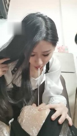 直播视频 《芷晴S》强行灌奶深喉场 [48分56秒]