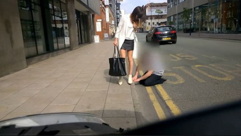 crush 国外美女路人无意识碾踩各种昆虫 [49分10秒]