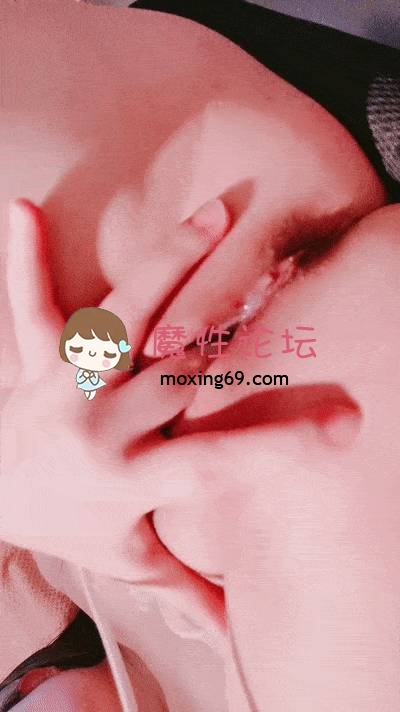 甜美呆萌美少女！没穿内裤一线天肥穴！手指抽插扣弄，手法非常熟练  [2V ] [BT] [-]