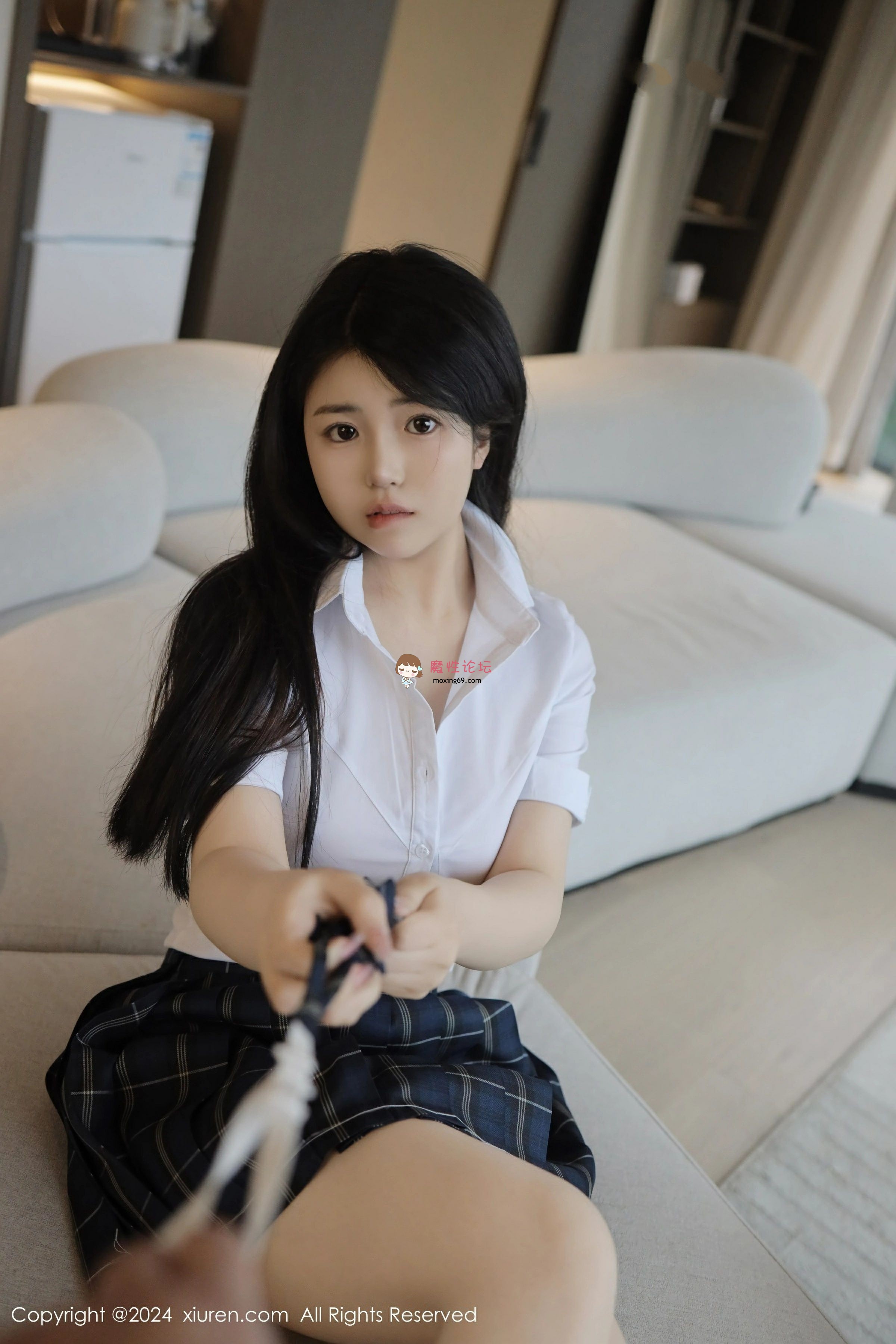 秀人网新晋美巨乳模特@陈小花 尺度作品4套新作合集 [4V 320P+1.96G][百度盘] [-]