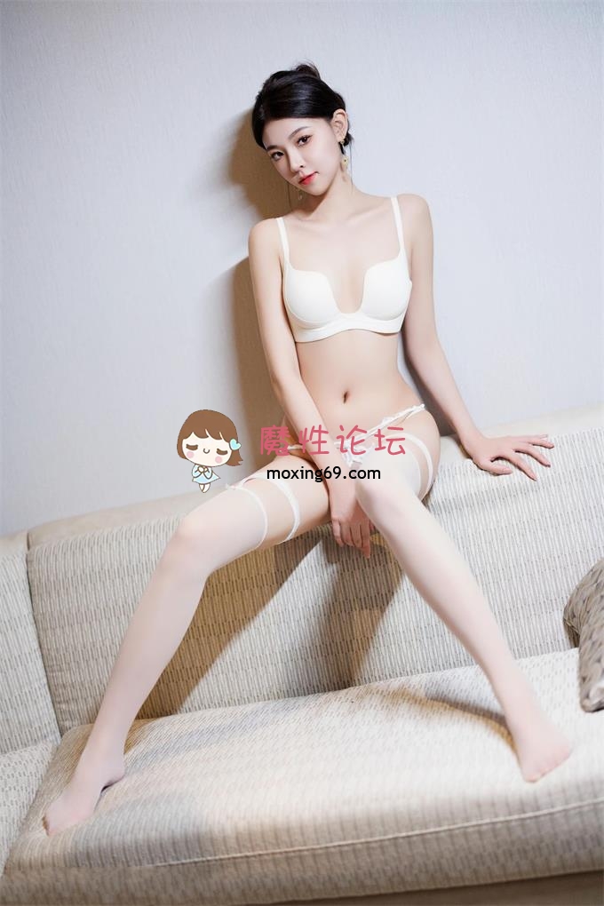 秀人网福利姬美女 初梦瑶 肤白貌美大长腿10套视图福利合集 [894P/805M][百度盘] [-]