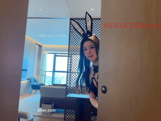 《秀人网 小逗逗》性感女仆兔女郎 撕袜抹油肛塞 极具诱惑 《860M/1V》夸克 [-]
