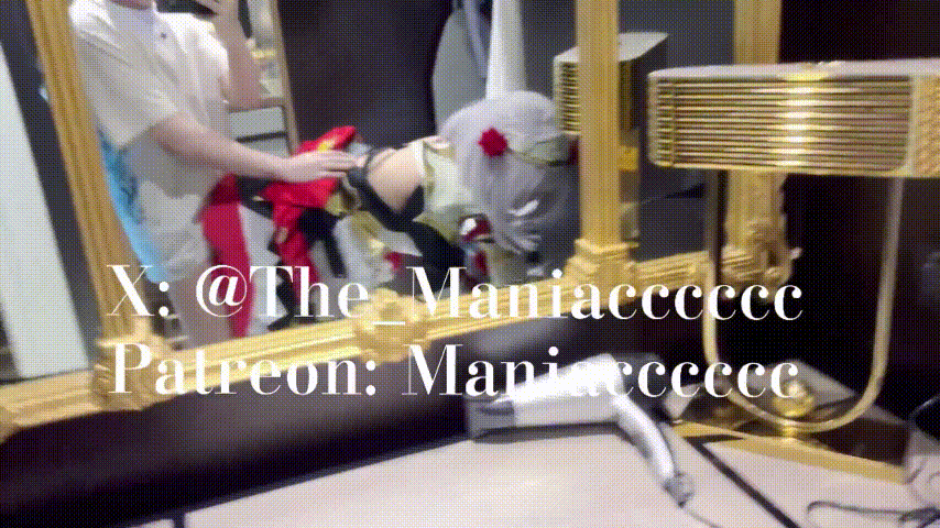 二次元COS约啪大师Maniacccccc，漫展结束就被金主拉去酒店深喉爆肏补充蛋白质[83V103P25.5G] [-]