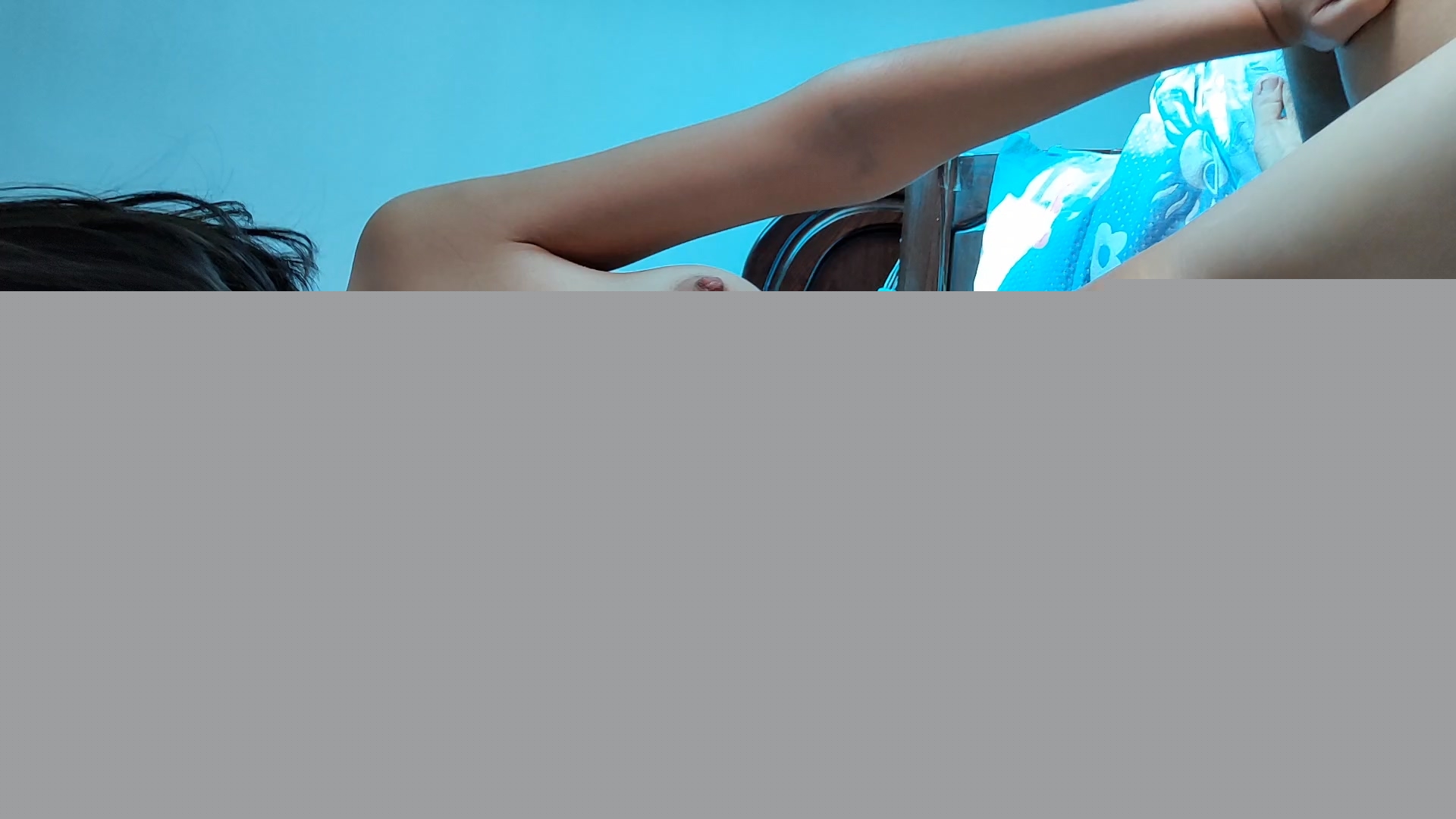 绿帽男报复前女友，大量高清视频泄露《6V/781MB》《度盘》 [-]