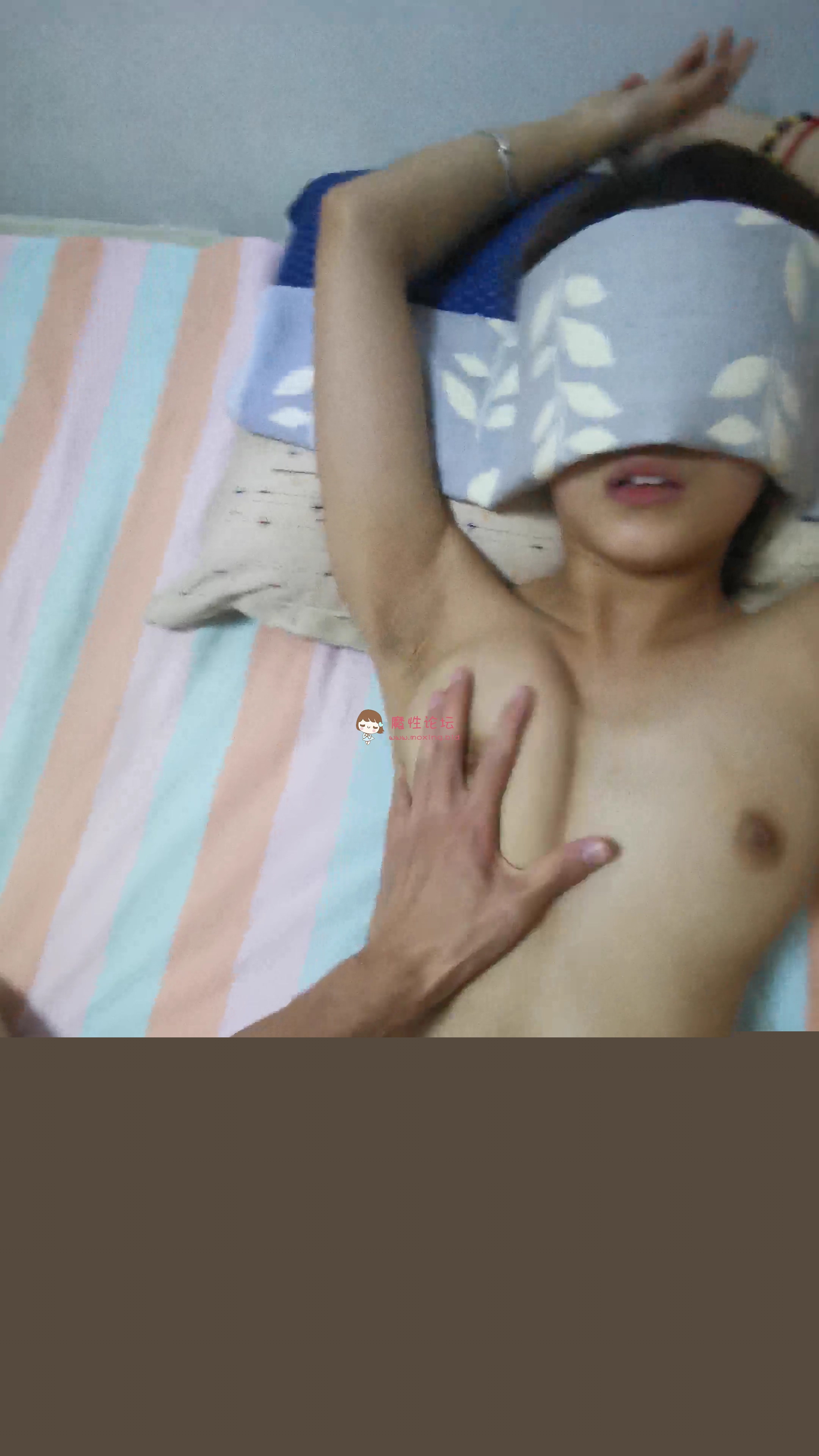 兄弟和前女友的啪啪视频流出[36V5.30G度盘] [-]