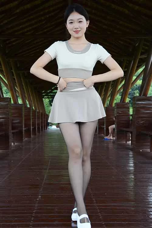 初夏女神-环环~可爱超短裙黑丝美腿[120P1V 0.9G百度网盘] [120p1v-0.9GB]