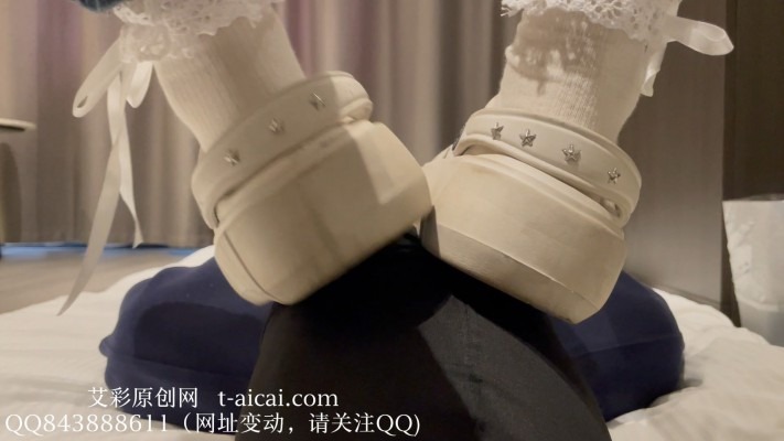 女王女主 《静琪》近视角清理超脏洞洞鞋 [54分52秒]