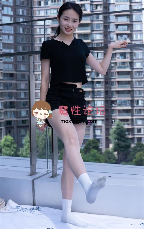 甜予摄影-思思-热裤白棉袜肉丝美腿 [128P1V-1.46G百度网盘] [-]